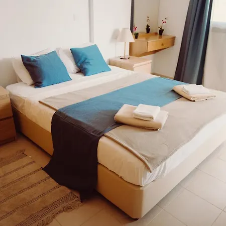 Apartment King's *